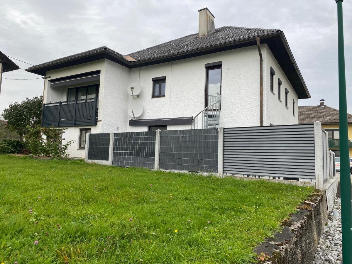 Wohnhaus City Sued Herzogsdorf Exterior photo