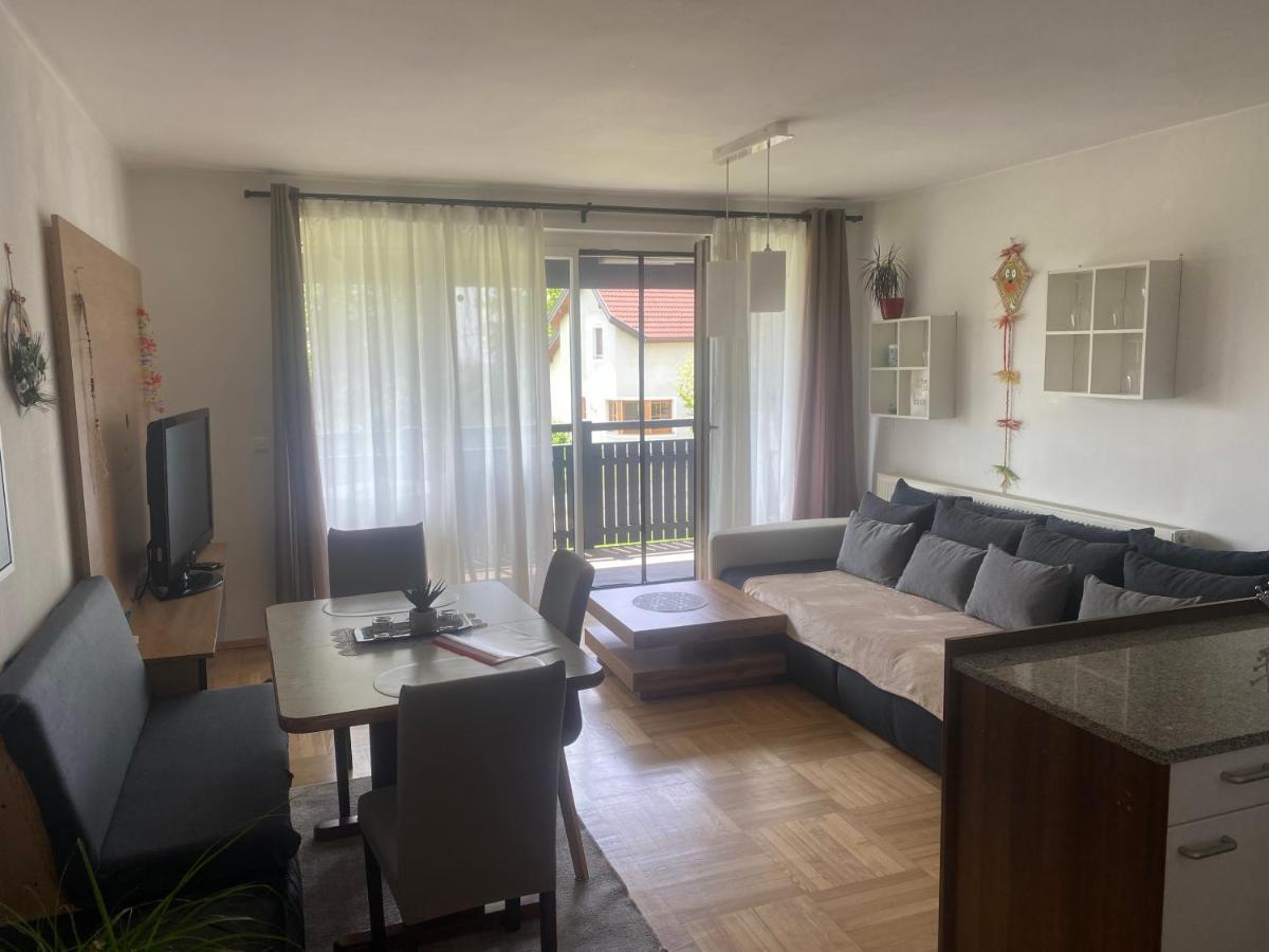 Wohnhaus City Sued Herzogsdorf Exterior photo